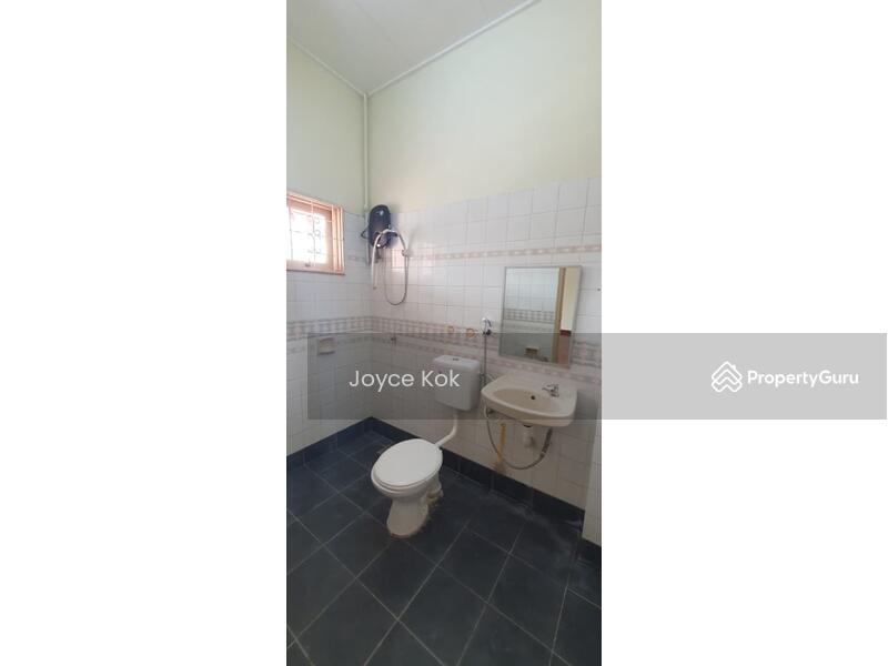 Untuk Dijual - USJ 4,Gated guarded, 5 rooms 3 baths, 24x75