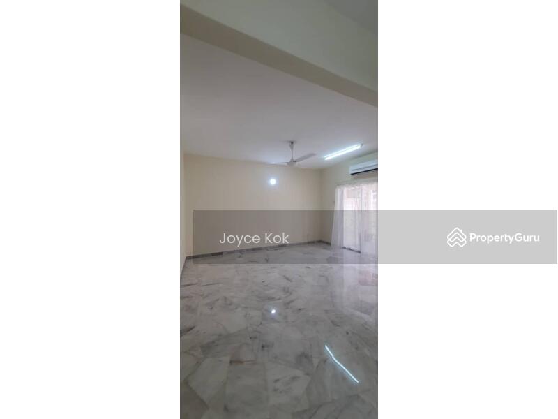 Untuk Dijual - USJ 4,Gated guarded, 5 rooms 3 baths, 24x75