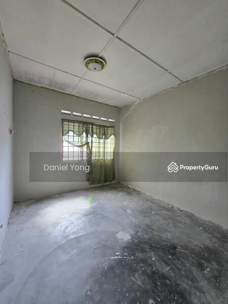 For Sale - 3-storey Terraced House at Taman Kota Masai
