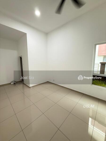 For Rent - Bandar Bestari Double Storey Semi D Cluster Partially Furnished Canary Garden