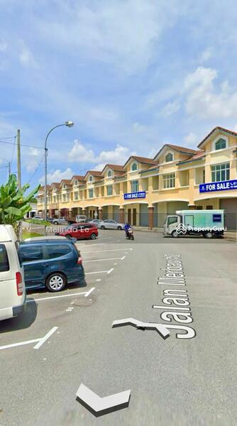 Untuk Dijual - Kulai Bandar Putra Nice Design 2 Storey Shoplot/Office Hot Area