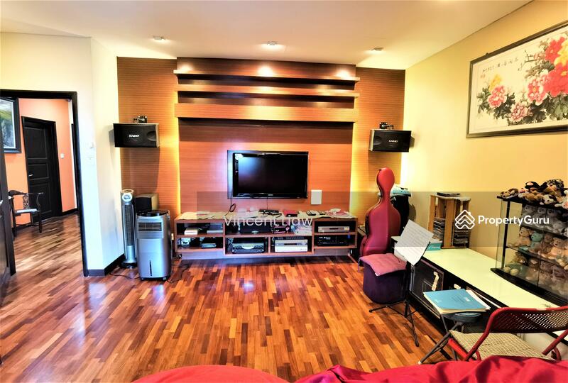 For Sale - Semi-Detached House at Tropicana