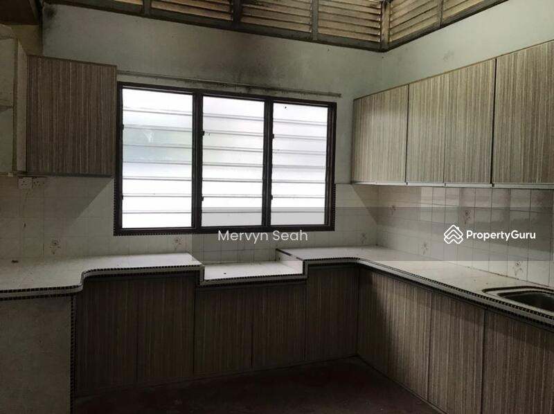 For Sale - TINGKAT SUNGAI GELUGOR