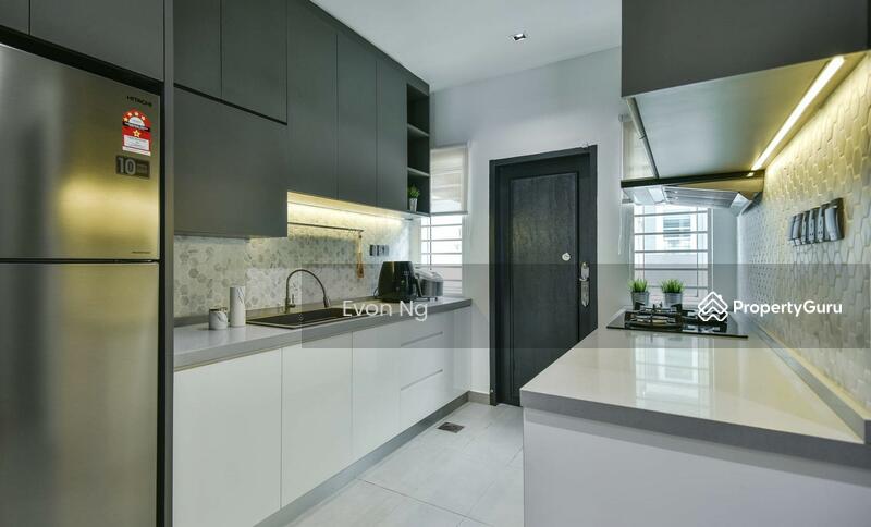 For Sale - [Near seremban 2 dan springhill] 400k tahun ni siap