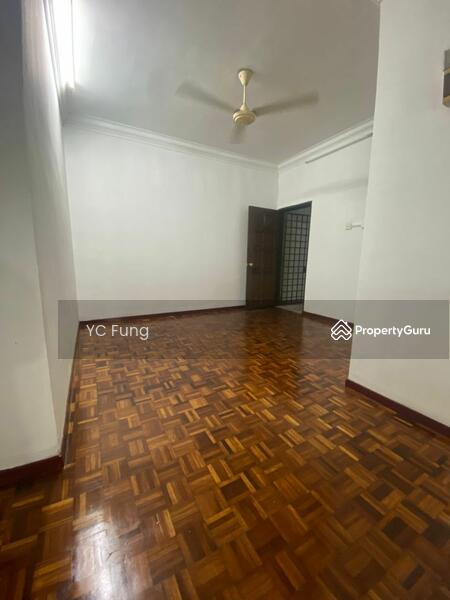 Untuk Disewa - Taman Molek