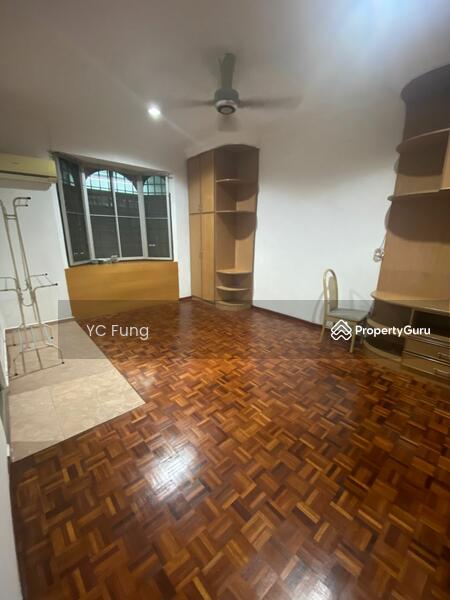 Untuk Disewa - Taman Molek