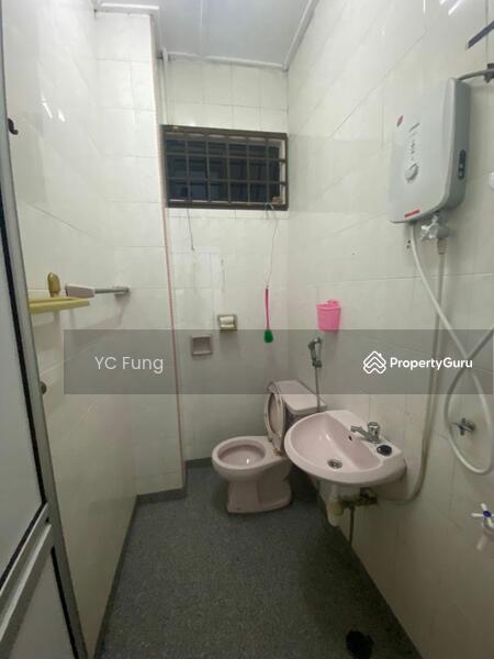 Untuk Disewa - Taman Molek