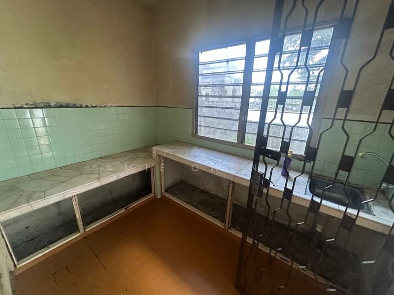 Rumah Teres 1 Tingkat untuk Dijual di Bandar Lahat Baru (Lahat) - Amie Chong - Kitchen - PropertyGuru.com.my