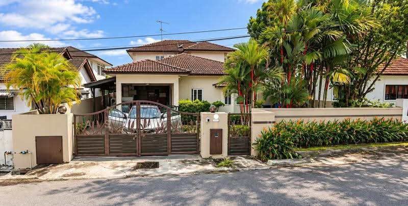 Bungalow House for Sale in Seksyen 16 (Petaling Jaya) - Rashidah Juremi - Exterior - PropertyGuru.com.my