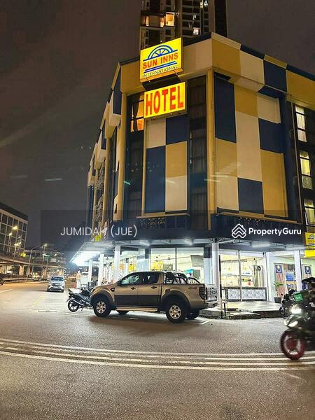 Restaurant Business – Seri Kembangan, SelangorRental Price RM13,500Location:Taman Sungai B
