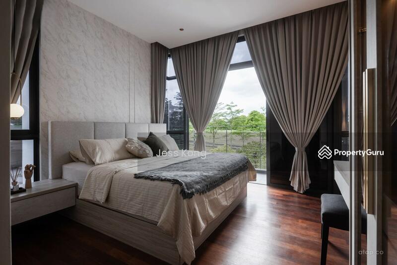 For Sale - S2 Height Semid/Cluster Semid 20ft extra landed facing golf view, Own swimming pool