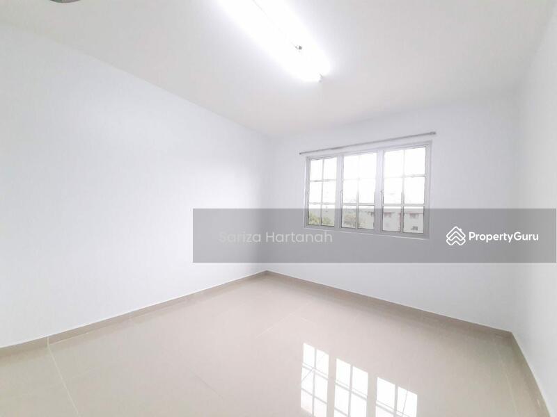 For Sale - Kelumpuk Dahlia / Melati