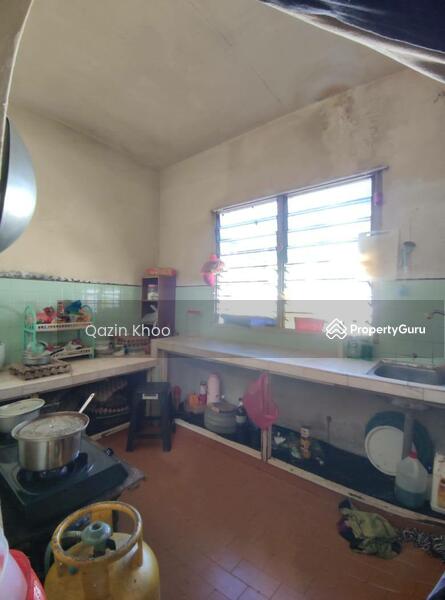 Untuk Dijual - Lahat Ipoh Single Storey Terrace Corner House