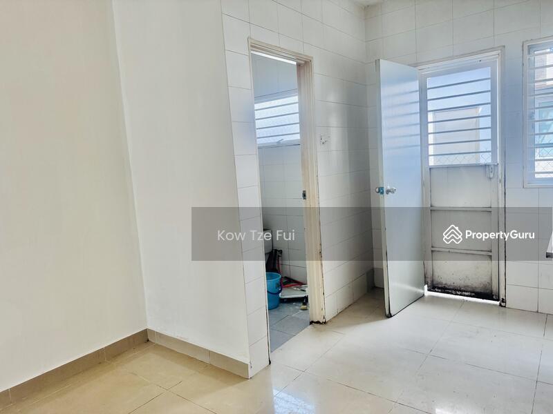 For Sale - Paragon 129