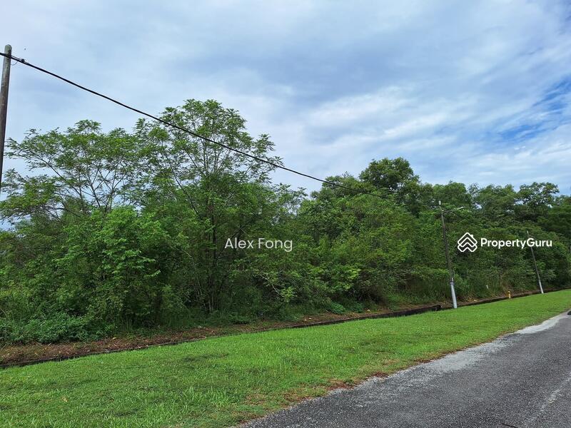 For Sale - PUNCAK JELAPANG MAJU