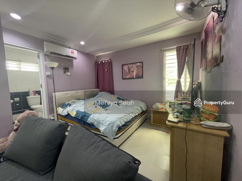 Untuk Dijual - RESERVOIR CRESCENT