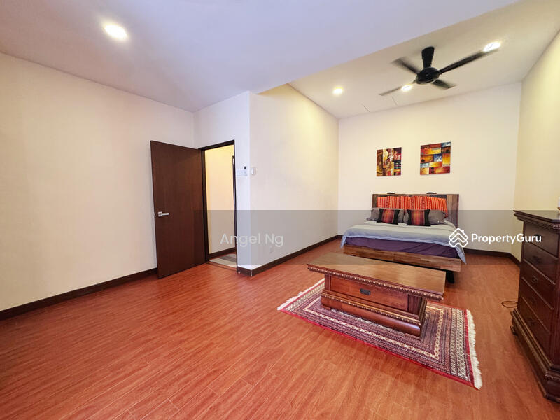 For Sale - Bandar Tun Hussein Onn