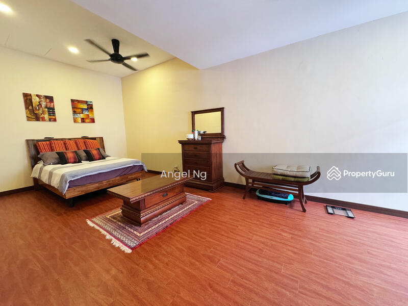 For Sale - Bandar Tun Hussein Onn