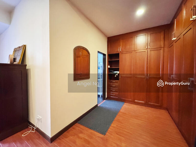For Sale - Bandar Tun Hussein Onn