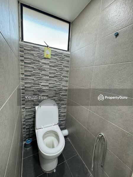 For Rent - 3rd Floor Office Space Rent 870sf Well Maintained with Lift Georgetown