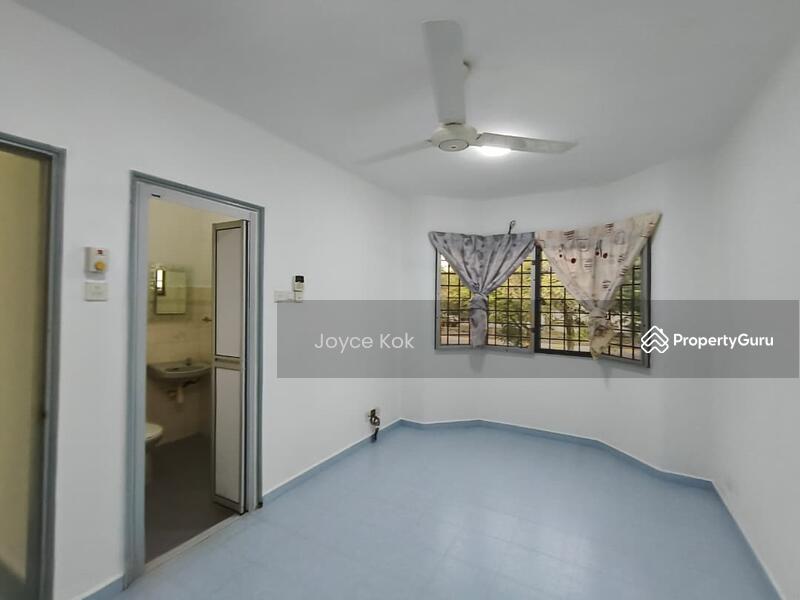 For Sale - USJ 3,renovated, kitchen carporch extended with approval