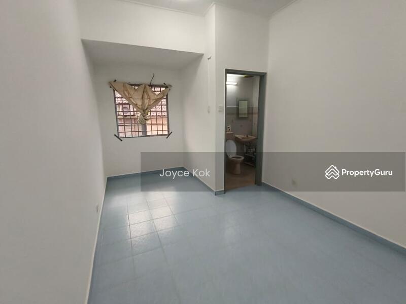 For Sale - USJ 3,renovated, kitchen carporch extended with approval