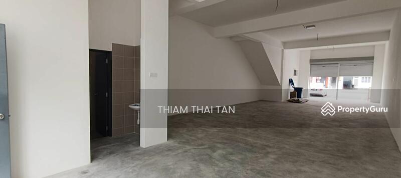 For Rent - KAJANG TAMAN INDAH CHERAS JALAN BALAKONG 4 Storey Shoplot face Main Road for Rent