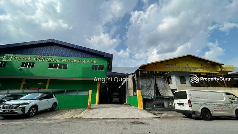 Untuk Disewa - Detached Fac, LA 21k, BU 14k, 200amp, Taman Bukit Maluri