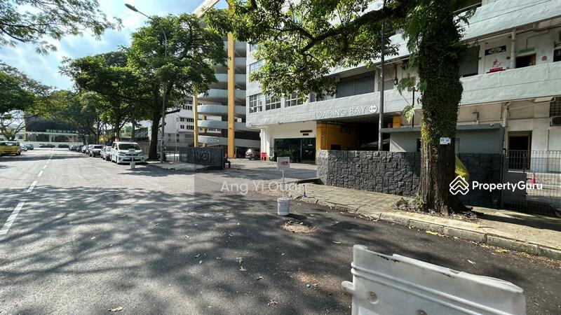 Untuk Disewa - Detached Fac, LA 21k, BU 14k, 200amp, Taman Bukit Maluri