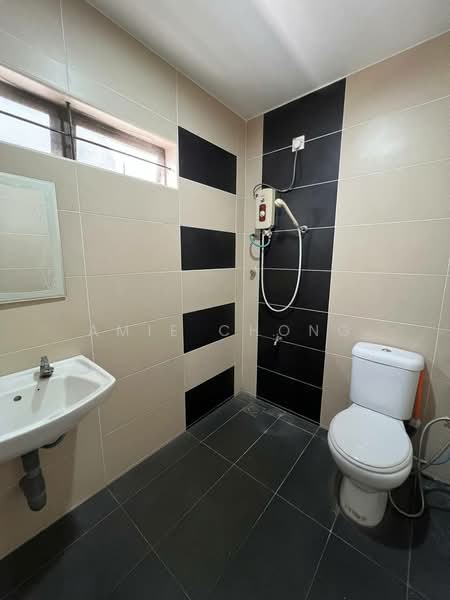 Pasir Puteh Double Storey Terrace House Super Long For Sale untuk Untuk Dijual - RM 338,000, Mac 2026 - PropertyGuru.com.my