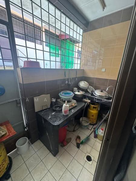 2-storey Terraced House for Sale in Bukit Prima Pelangi (Batu) - Amanda Ong - Kitchen - PropertyGuru.com.my