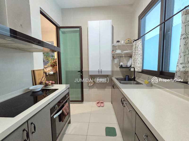 GARDEN VIEW Ground floor condominium Isle of Kamares Cyberjaya