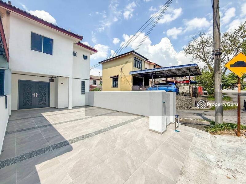 For Sale - 2-storey Terrace House at Bukit Sentosa