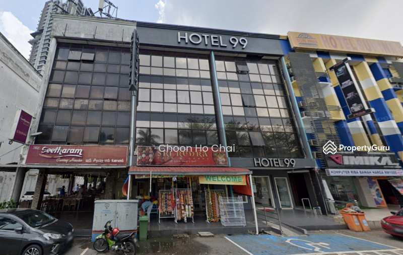 For Rent - Seri Kembangan | Corner Lot | Ground Floor Shop | Facing Main Road