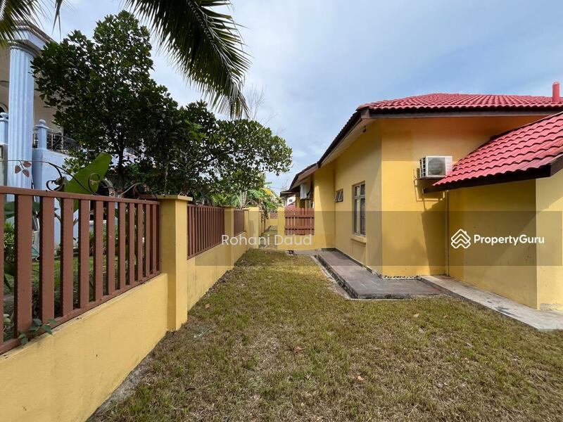 Untuk Disewa - 1 Storey Banglow Desa Pinggiran Putra KAJANG