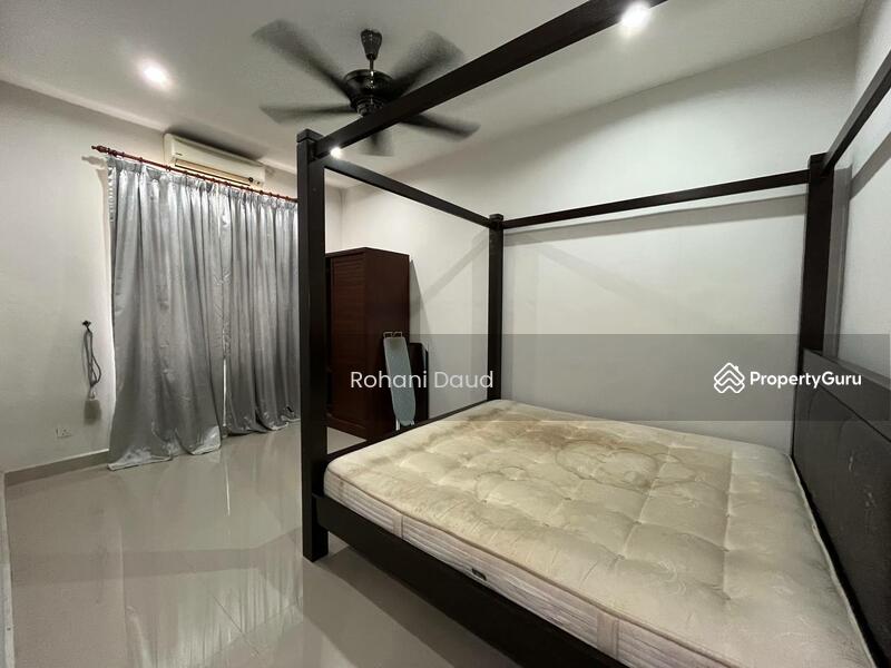 Untuk Disewa - 1 Storey Banglow Desa Pinggiran Putra KAJANG