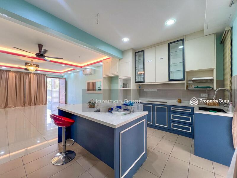Untuk Dijual - [1539 sqft - Renovated - Facing Open] The Strata Townhouse Bandar Puteri Bangi