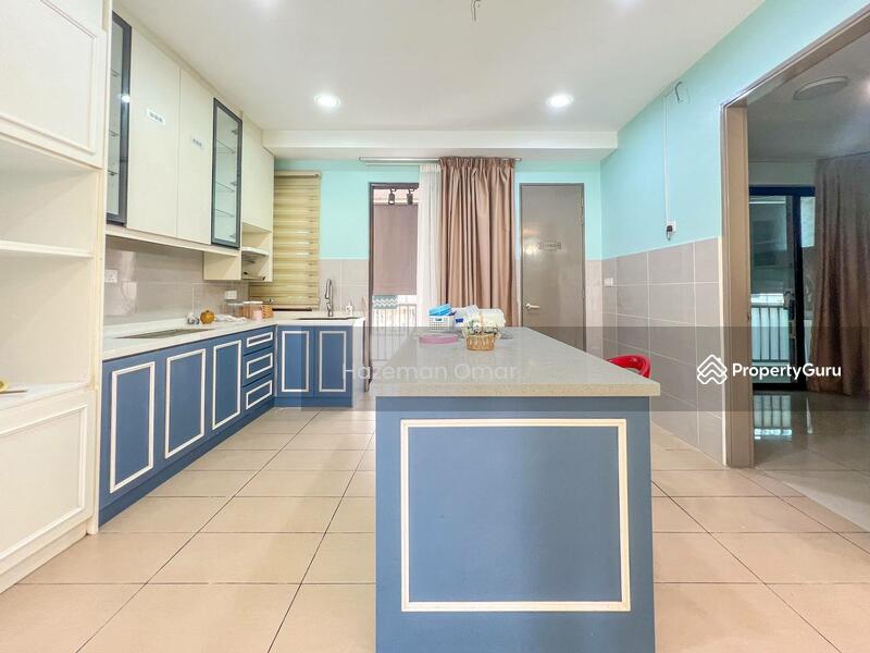 Untuk Dijual - [1539 sqft - Renovated - Facing Open] The Strata Townhouse Bandar Puteri Bangi