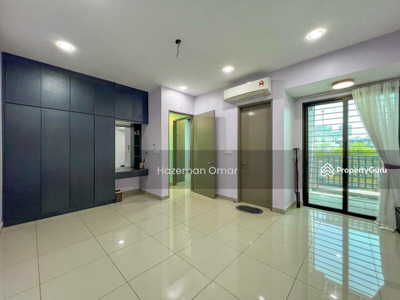 Untuk Dijual - [1539 sqft - Renovated - Facing Open] The Strata Townhouse Bandar Puteri Bangi