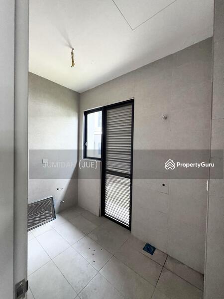 Premium Freehold Cluster Semi-D @ Bromelia, Bukit Puchong
