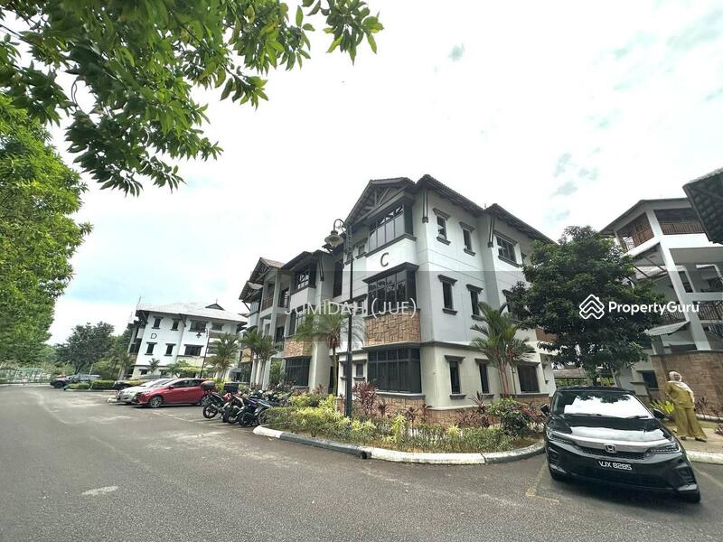Fully Furnished D’Melor Condominium, Cyberjaya for rent – Spacious Corner Unit