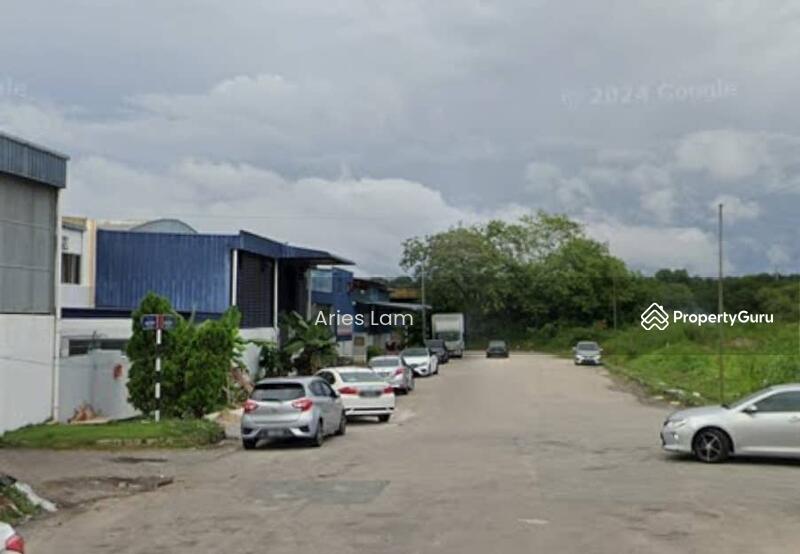 Untuk Disewa - Sri Yaacob 1.5 Storey Terrace Factory