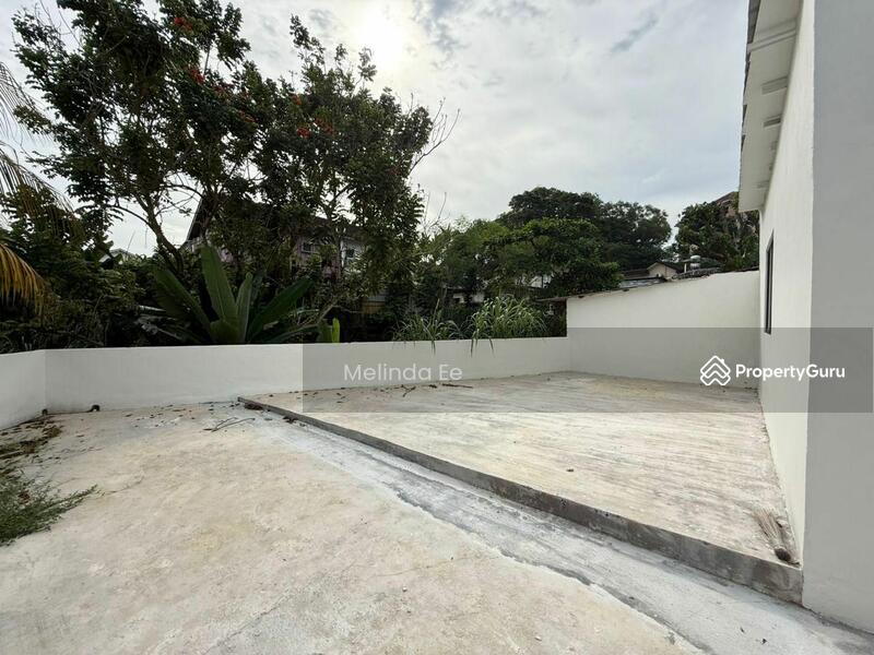 Untuk Dijual - Johor Bahru Kampung Mahmoddiah Fully Renovated 2 Storey Semi D 4bed