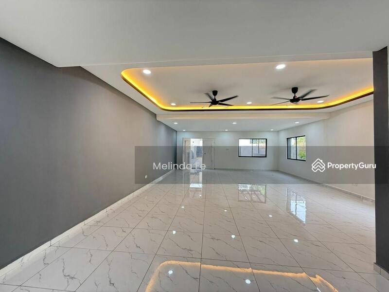 Untuk Dijual - Johor Bahru Kampung Mahmoddiah Fully Renovated 2 Storey Semi D 4bed