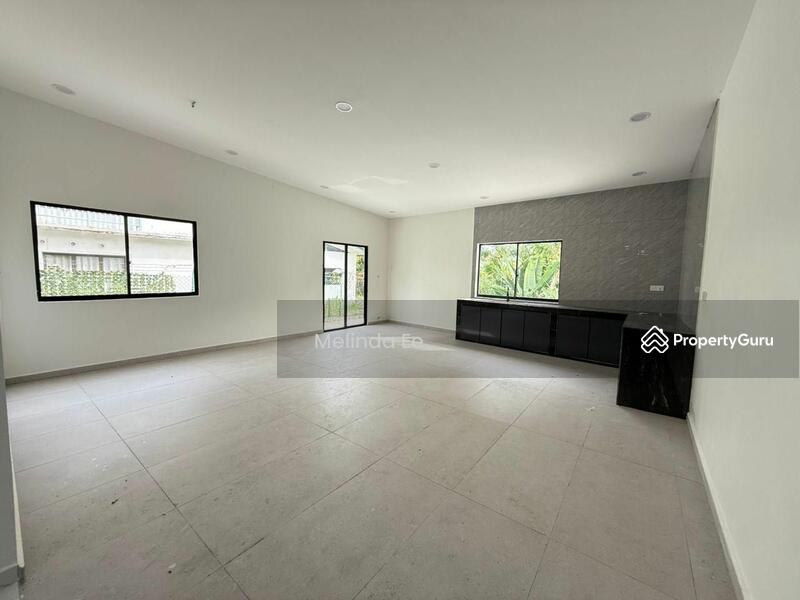 Untuk Dijual - Johor Bahru Kampung Mahmoddiah Fully Renovated 2 Storey Semi D 4bed