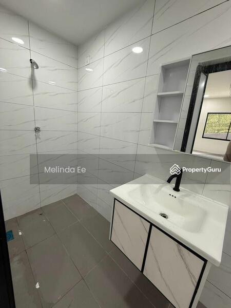 Untuk Dijual - Johor Bahru Kampung Mahmoddiah Fully Renovated 2 Storey Semi D 4bed