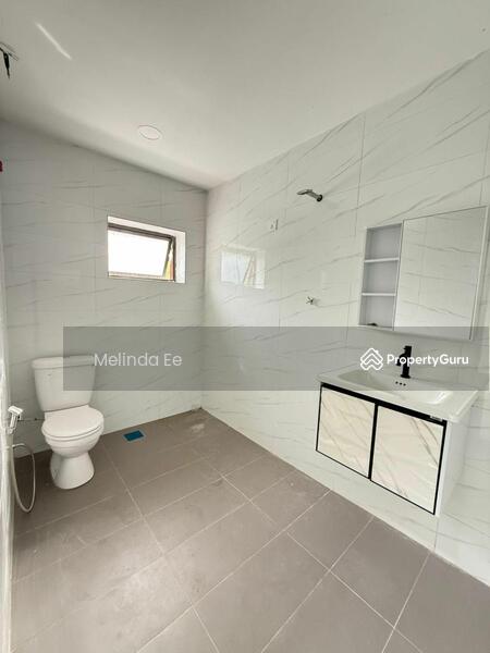Untuk Dijual - Johor Bahru Kampung Mahmoddiah Fully Renovated 2 Storey Semi D 4bed
