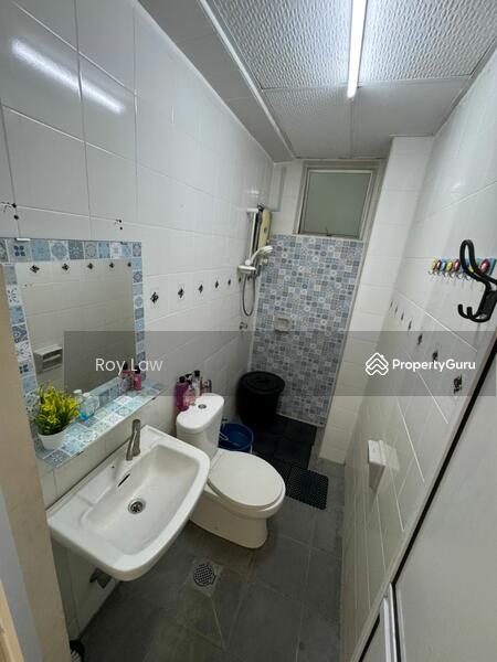 Untuk Disewa - Golden Straits Villas