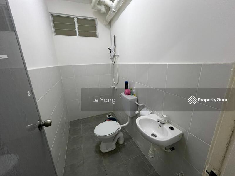 For Rent - Setia Indah Flat