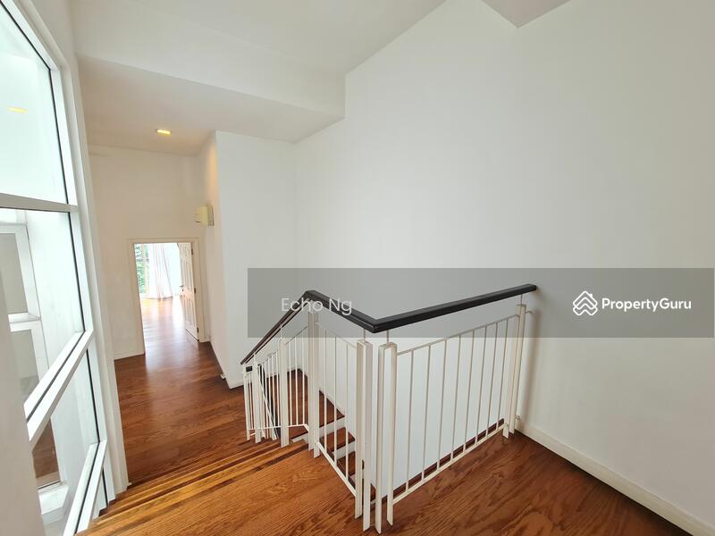 Untuk Disewa - 2.5-storey Terraced House at Amelia